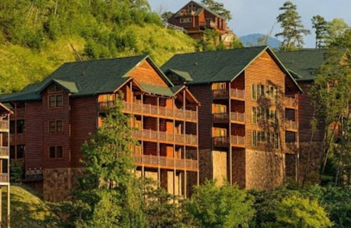 Gatlinburg Villa | Guest Rated 10/10: Family-Friendly Getaway at Westgate Smoky Mountain Resort