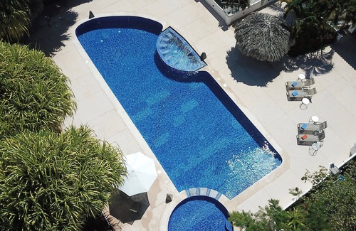 Esterillos Este House | Experience a Scenic 3 Bed Condo with Pool & Breakfast