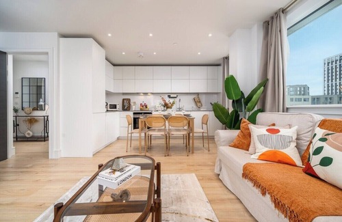 Wembley Park Apartment | Luxury 3-Bed Apt in Wembley Park