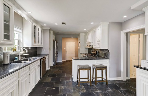 MacGregor House | Exceptional 3-Bed Home with Edible Garden Near Nightlife
