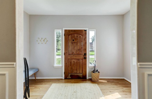 MacGregor House | Exceptional 3-Bed Home with Edible Garden Near Nightlife