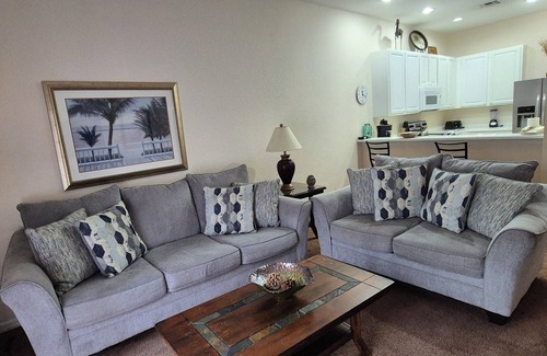 Hillcrest Estates Condo | Guest Rated 9.6: 3-Bed Condo Near Disney with Ocean View