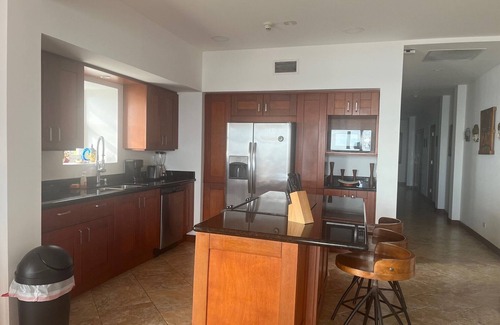 Jaco Condo | Exceptional Oceanfront 3-Bedroom Condo in Jaco Beach