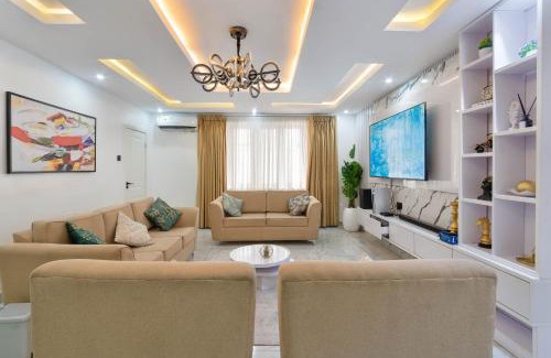 Ofin Apartment | Stylish 3-Bedroom Apartment in Victoria Island, Aij Residence