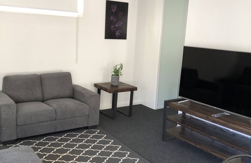 Jindabyne Villa | Elegant 3-Bedroom Villa in Jindabyne - Rated 9.4/10