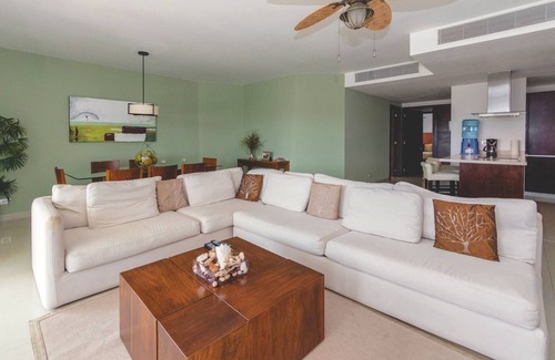 Puerto Juarez Condo | Ocean View Retreat: Condo Buena Vida at Mareazul Resort