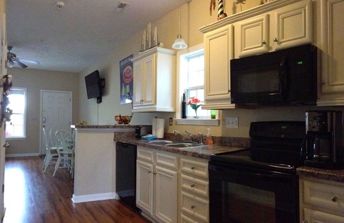 Myrtle Beach Cottage | Delightful 3-BR Cottage with Pool & Ocean Views