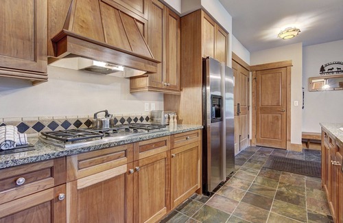 River Run Condo | Inviting 3 BR in River Run Village with Ski-In/Ski-Out Access