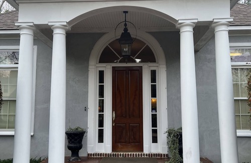 Natchez House | Guest Rated 10/10: Family-Friendly Home in Elgin Estates