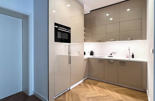 Stare Mesto Apartment | Luxury 3Bedroom Stay in Old Town