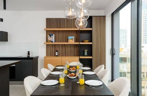 Kerem HaTeimanim Apartment | Oceanfront 3BR Retreat at Geula Beach by HolyGuest