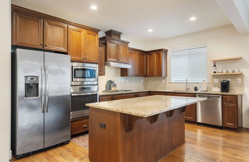 Hillsboro House | Elegant Hillsboro Home with Pet-Friendly Amenities & Breakfast