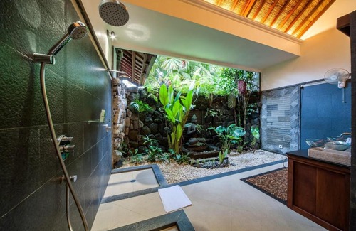 Ubud Villa | Elegant 3BR Jungle View Aashaya Villa with Pool & Spa