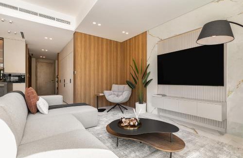 Dubai Villa | Luxury 3BR with Maids Room Townhouse by Ellie Saab Residences, in JGE - Allsopp & Allsopp