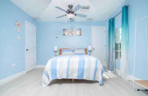 East End House | Elegant Ocean View Home with Pool & Hot Tub for Families