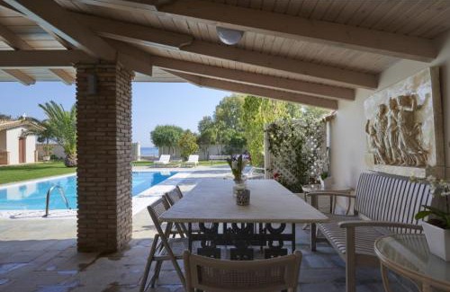 Saronikos Villa | Elegant 4-Bedroom Villa with Private Pool on the Beach