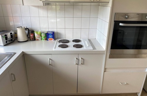 Portland House | LUXURY 4 BED HOME WITH DULUX SPA ,ARCADE , KING BED , BOAT PARKING SLEEPS 10