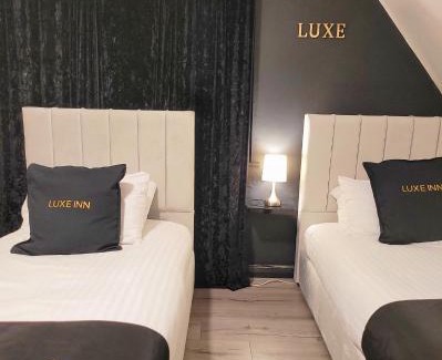Colnbrook House | Luxury 4 Bed Room House, Heathrow