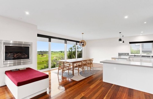 Fingal House | Elegant 4 Bedroom Spa House with Golf Course Views