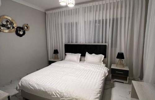 Aqaba Apartment | Family-Friendly 4-Bedroom Apartment with High Guest Ratings