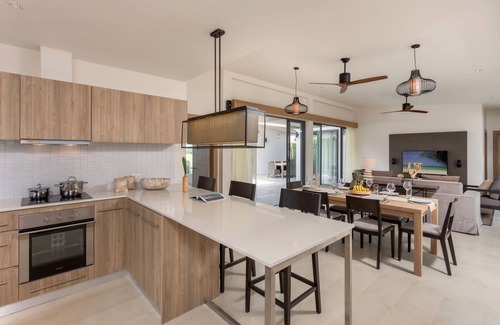 Rawai Villa | Elegant 4-Bedroom Villa with Private Pool in Rawai Phuket