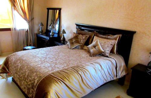 Harbil Villa | Elegant 4 Suite Villa with Pool & Cozy Lounges Await You