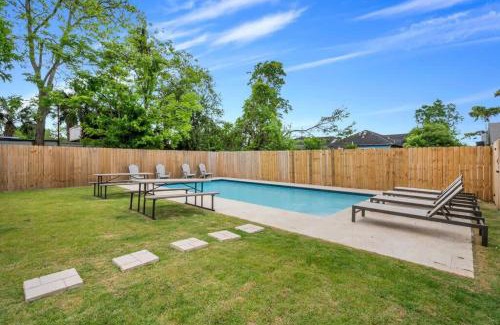 Dillard House | Elegant 4BD Retreat with Pool and Child-Friendly Perks