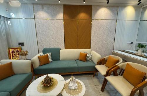 Vadodara Villa | Luxury 4BHK w Deck NRI Friendly Stay Vadodara
