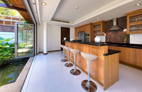 Plai Laem Villa | Elegant 4BR Beachfront Villa with Private Pool in Bophut