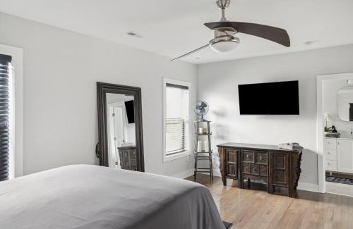 Fort Dupont House | Modern 4BR Home with Rooftop Deck Near US Capital