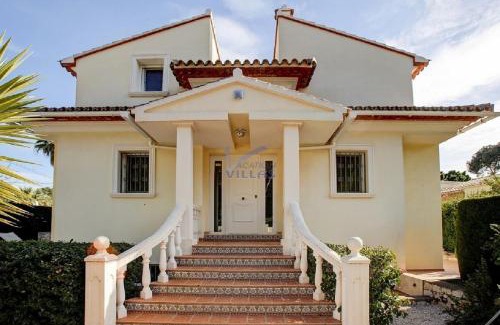 Denia Villa | Elegant 5-Bedroom Casa Angelina: Pool & Private Beach