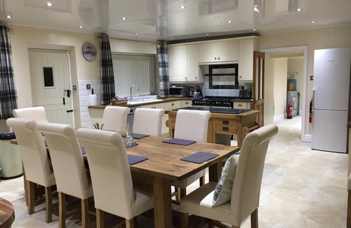 Nannerch House | Elegant 5-Bedroom Stone Cottage with Hot Tub and Spa
