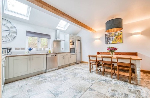 New Forest District Cottage | Top-Rated Cottage in New Forest for Family and Friends