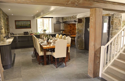 Helston Other | Elegant 5-Star Farmhouse on Lizard Peninsula with Breakfast