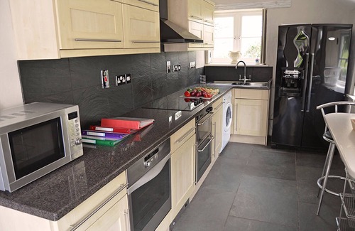 Helston Other | Elegant 5-Star Farmhouse on Lizard Peninsula with Breakfast
