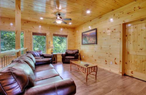 Gatlinburg Apartment | Guest Rated 10/10 Cabin with Theater, Pool Room & Hot Tub