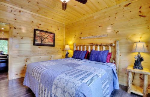 Gatlinburg Apartment | Guest Rated 10/10 Cabin with Theater, Pool Room & Hot Tub