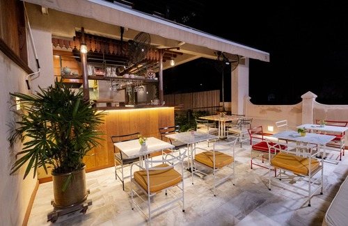 Cartagena Walled City Villa | Exceptional 5BR House with Pool & Jacuzzi - Guest Rated 10/10