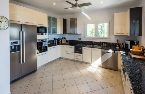 Nidri Villa | Elegant Villa on Lefkada with Oceanfront Views & Spa