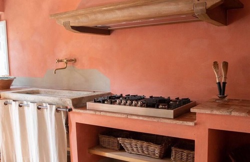 Cascine-La Croce Villa | Elegant 6-Bed Tuscan Villa with Pool Near Lucca