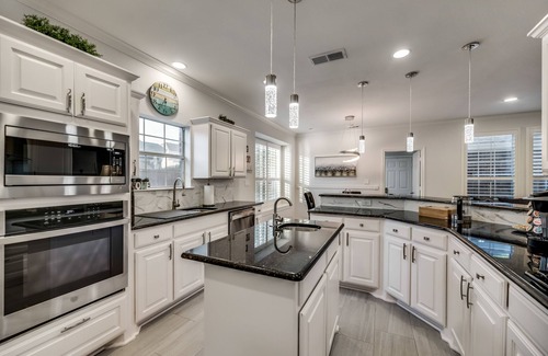 Far North Dallas House | Pet-Friendly 6 Bedroom Home with Pool in North Dallas