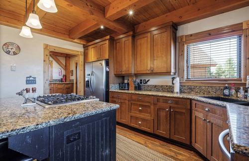 Island Park Cabin | Scenic Cabin with Mountain Views, Pool & Spa Near Yellowstone