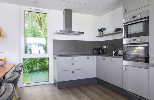 Krov House | Stylish Bungalow for 8 at Landal Mont Royal - Great Amenities