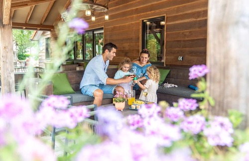 Ees House | Luxury 8-person farmhouse in the holiday park Landal Het Land van Bartje