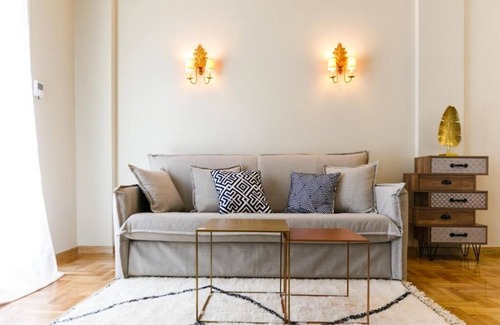 Thessaloniki City Centre Apartment | Luxury A by OTOTO