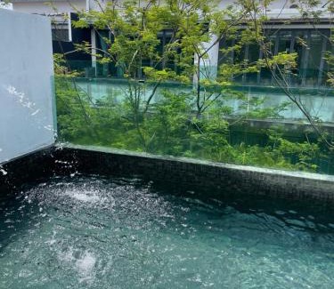 Kampung Pulau Meranti House | Elegant Villa with Private Pool for 20 Guests - 4 Star Rated