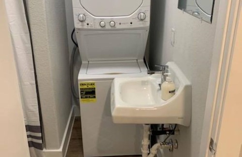 Alvin Apartment | All-Inclusive Apartments with Pet-Friendly Amenities