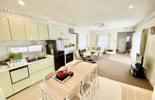 Kitasaku-gun Villa | Elegant American House with Family-Friendly Amenities