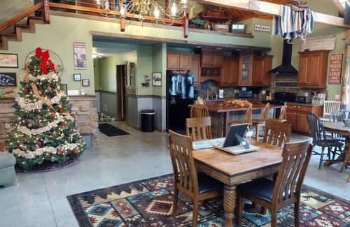 Marshall House | Exceptional Amish Built Barn Home Near Turkey Run