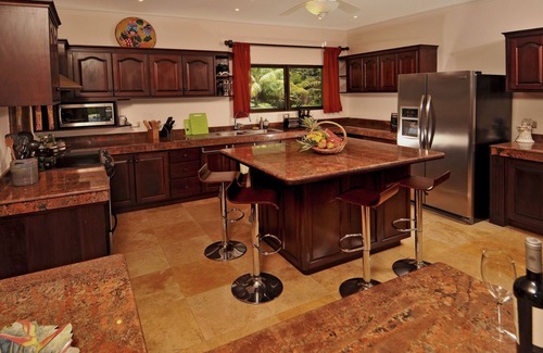 Uvita Villa | Unwind in Your Private Tropical Resort with Ocean Views